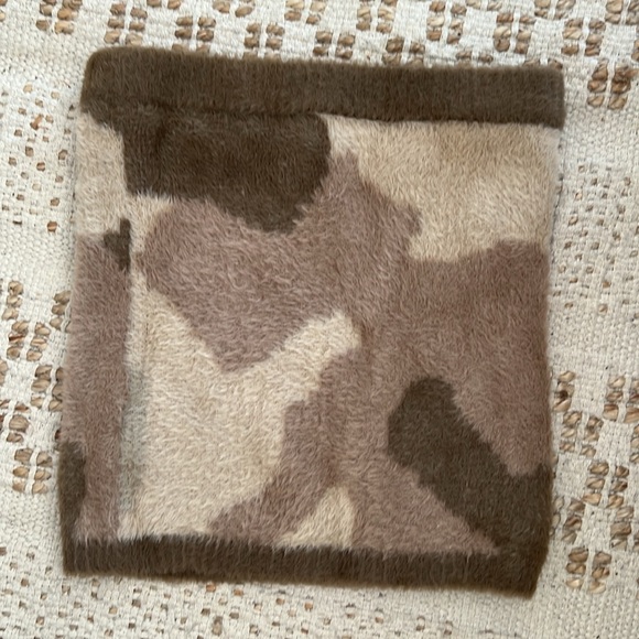 SER.O.YA Tetra Fuzzy Skirt size Small new tags - Picture 4 of 4